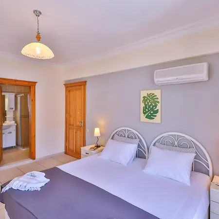 Günbatımı Villa *